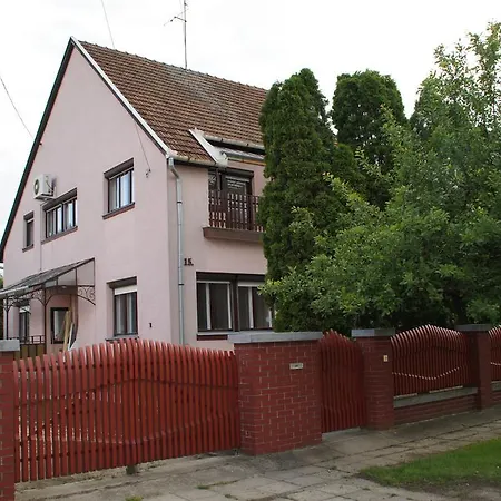 Fonix Apartman *